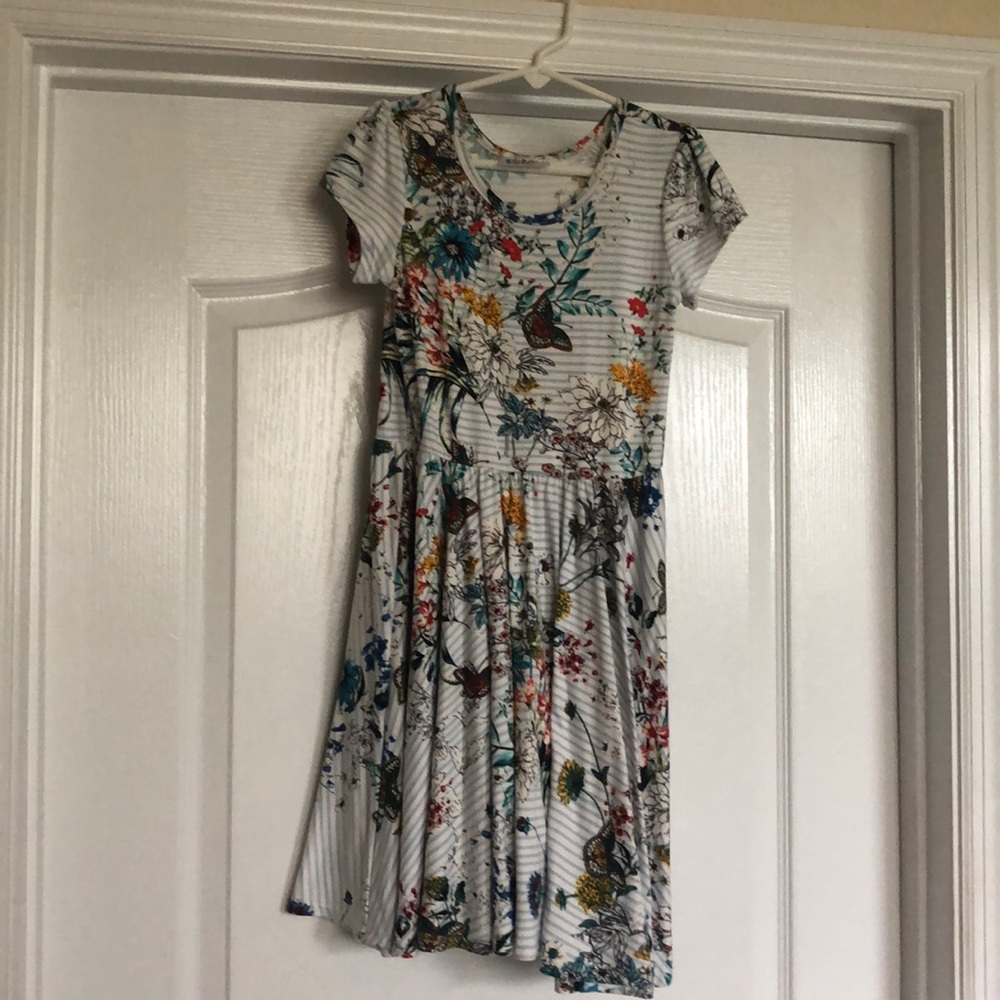 Dot Dot Smile Girls butterfly dress size 7